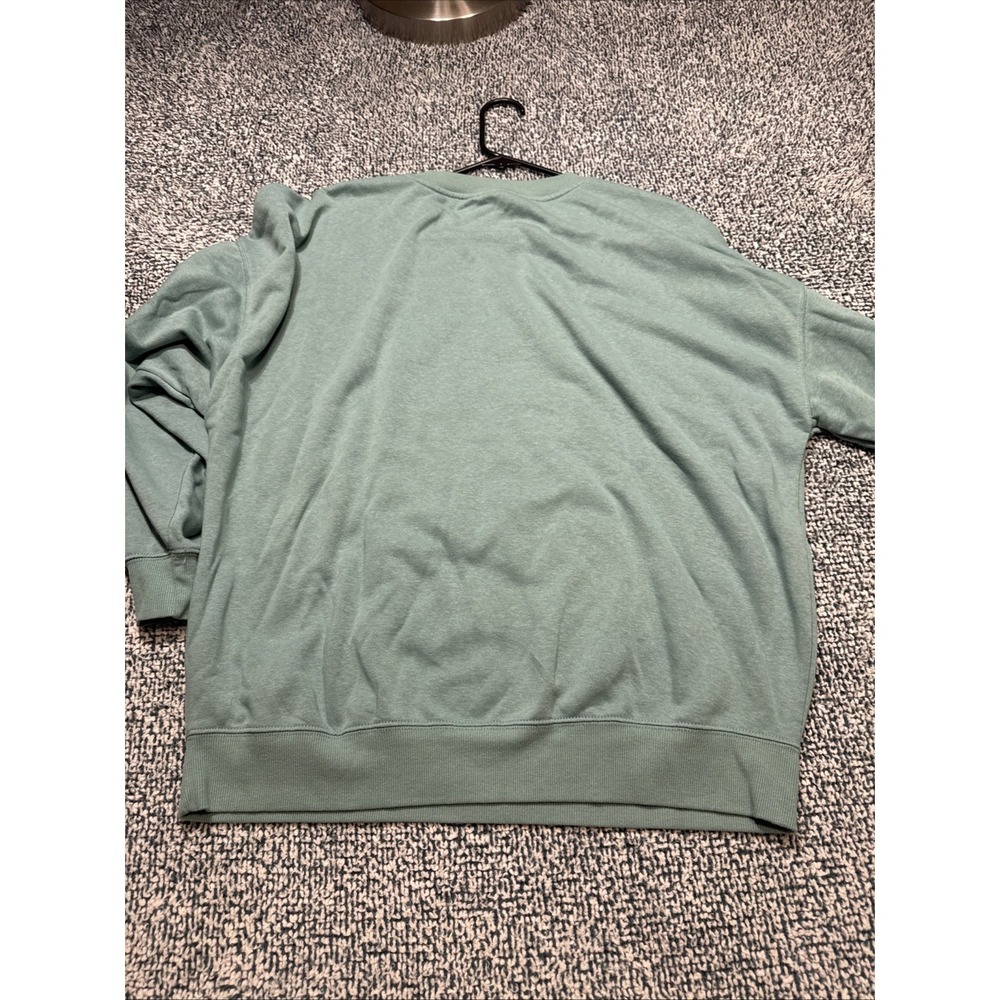 Disney's Winnie The Pooh Cute Pose Juniors' Oversized Graphic Pullover Size L - Picture 6 of 13